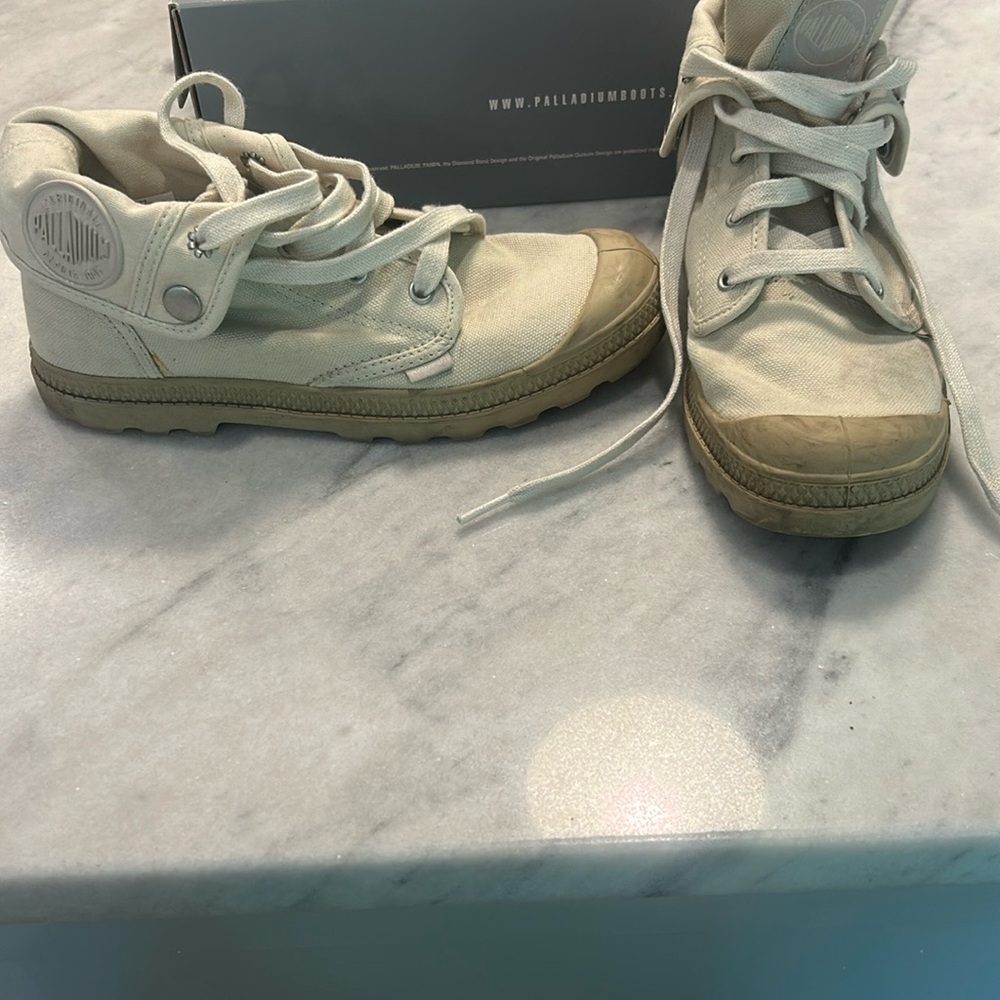 Palladium shoes